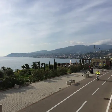 Appartement Sanremo, Piazza Colombo A Due Passi Dall'Ariston